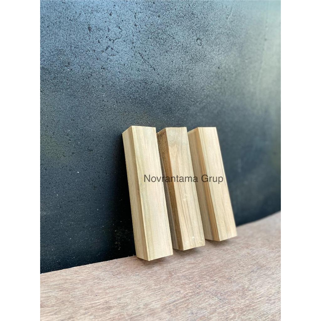 Lis Kayu Jati Perhutani 3x2cm / Lis Kayu Jati Asli 30x20mm / Lis Kayu Jati Perhutani 2x3cm