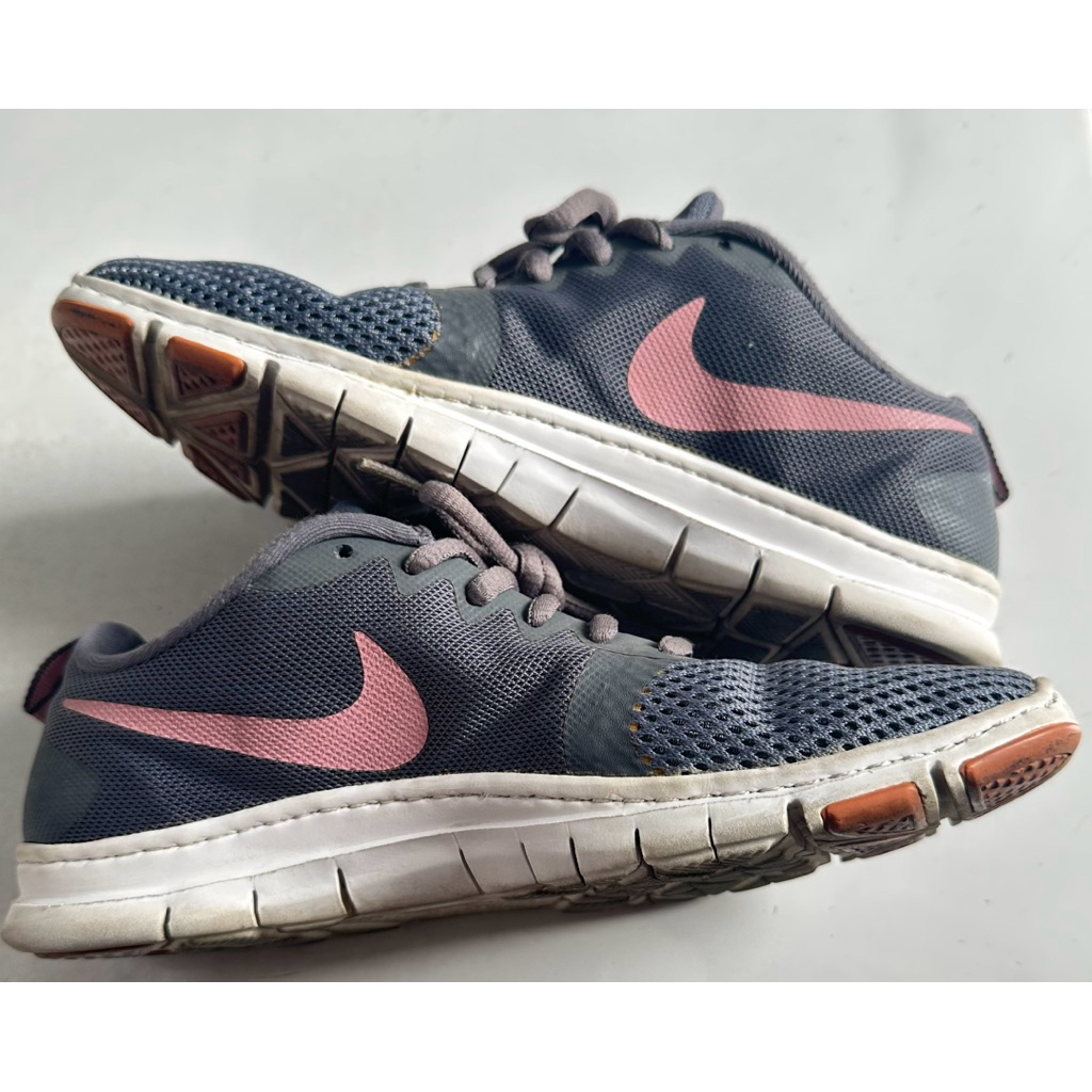 Sepatu Nike Flex training women/wanita warna abu pink traning shoes