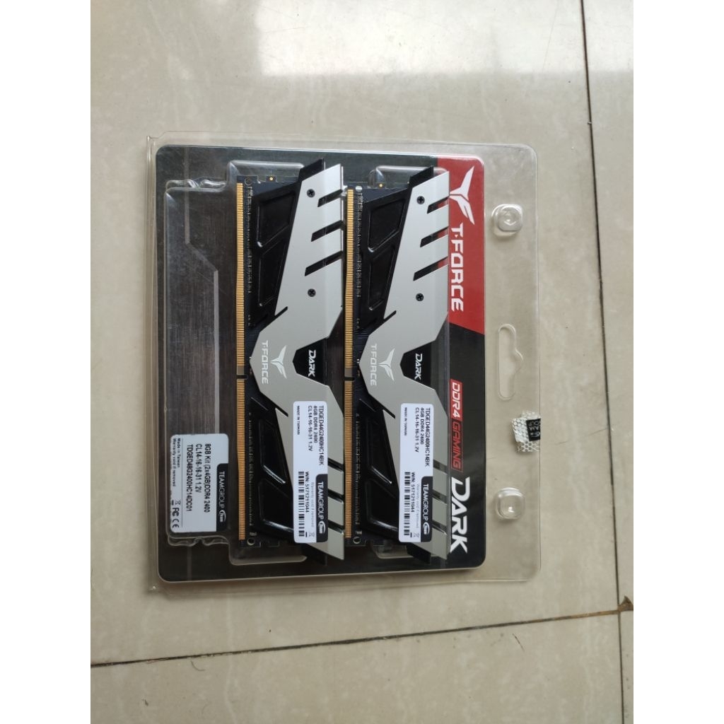 Ram Komputer / PC Ram Team DDR4 T-Force / TForce Dark Gray 2400MHZ PC19200 8GB (2x4GB) Dual Channel 