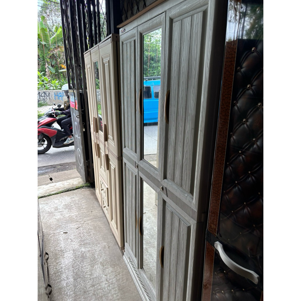 Lemari Plastik napoli