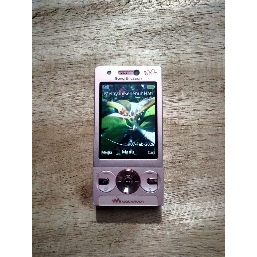 Hp sony ericsson soner w705