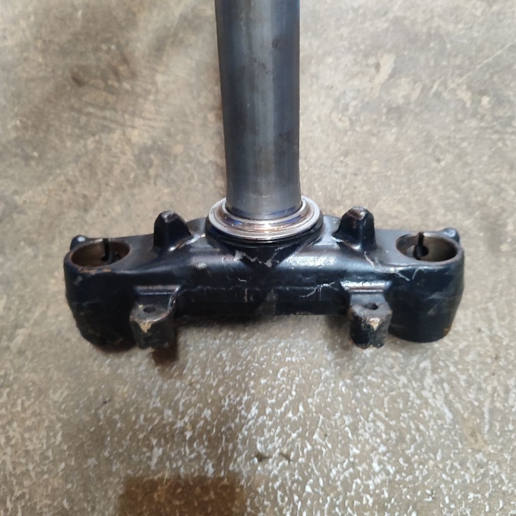 Segitiga T Shock Depan Honda Vario 125/150 Led Original