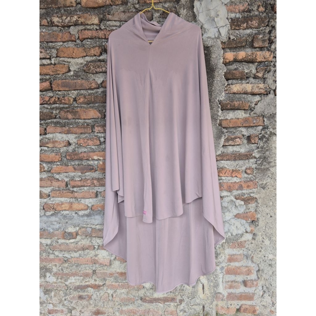 Preloved Jilbab Kerudung Bergo Hijab Non Pet Arafah Hijab