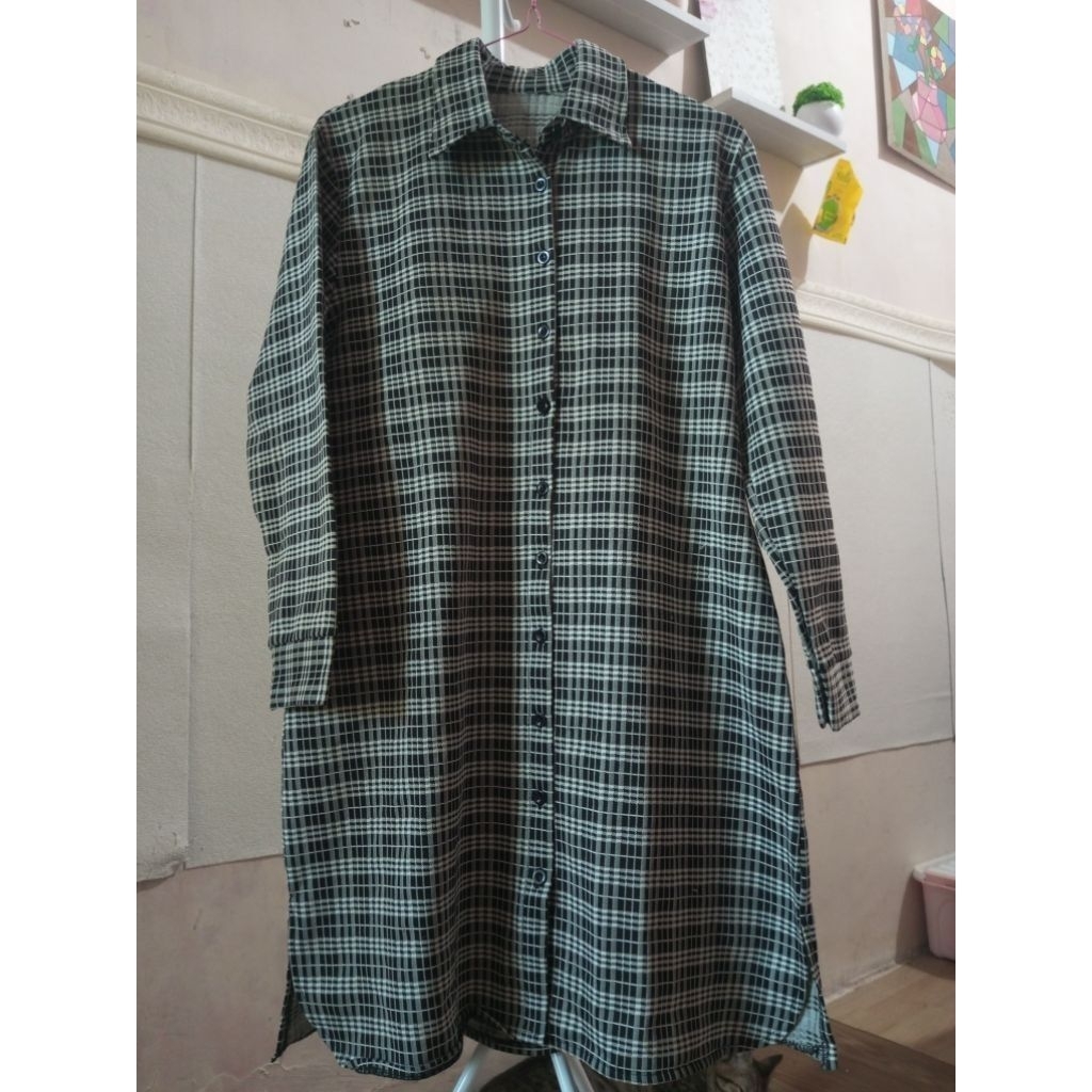 Preloved kemeja hitam putih | preloved tunik kemeja