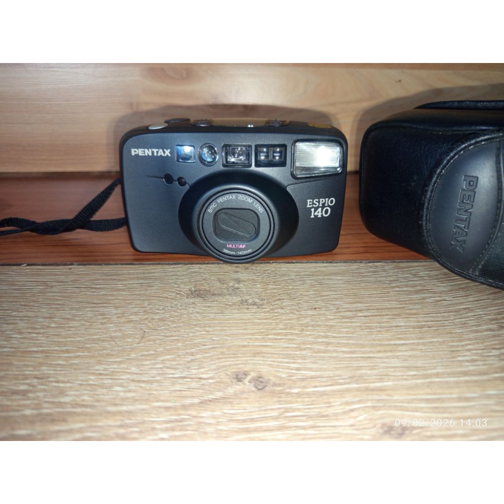 Camera Pentax Espio 140 Point and Shot, Lensa Zoom Pentax 38-140mm