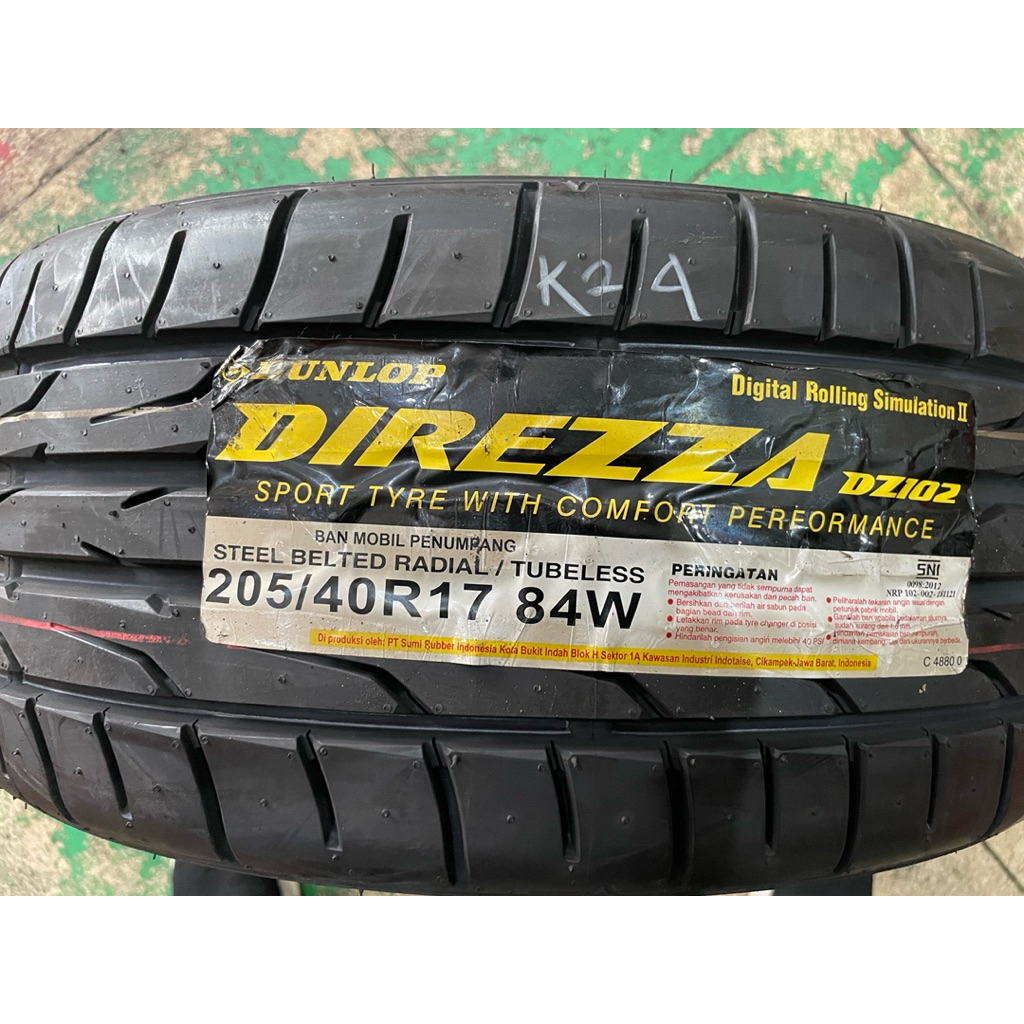 Ban Dunlop Direzza DZ102 205/40 R17