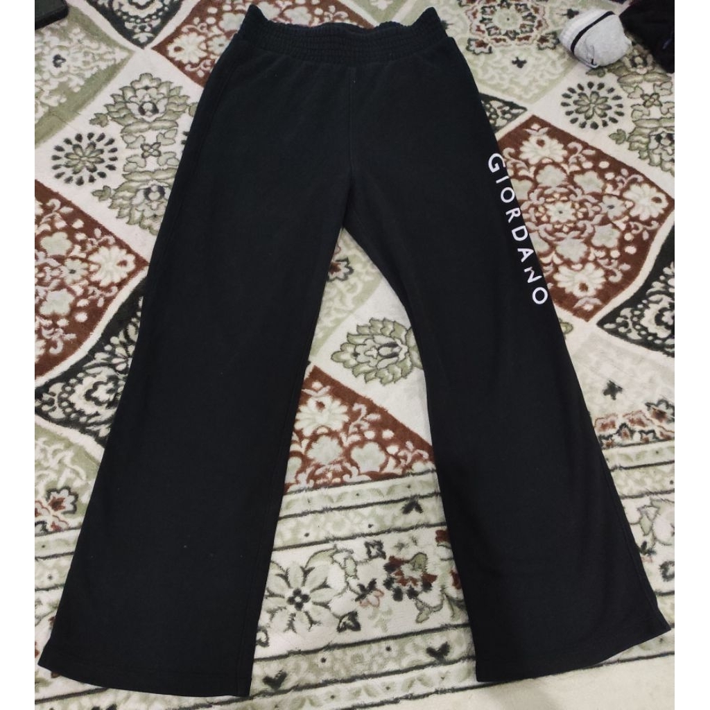 Celana panjang kaos wanita