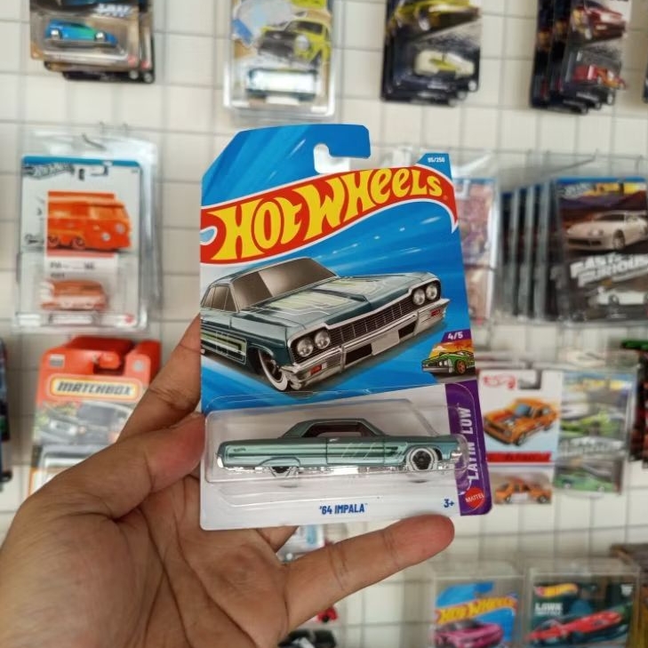 HOT WHEELS REGULER 64 IMPALA
