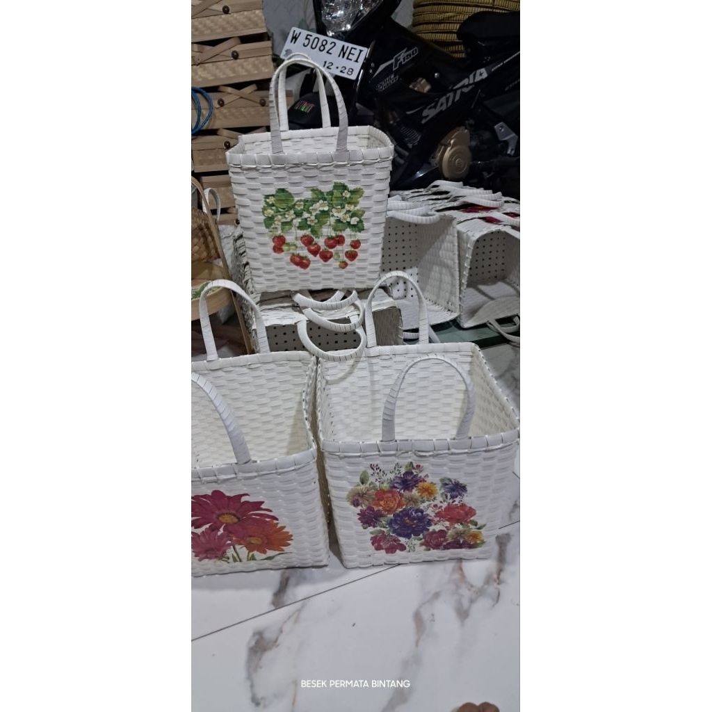 Tas Anyaman Plastik utk Box Nasi/Tas Hajatan