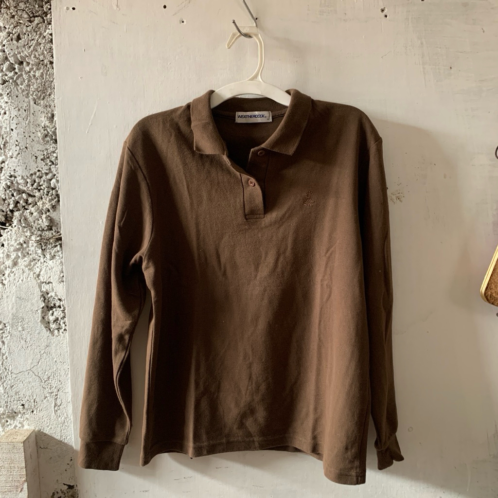Kemeja polo coklat lengan panjang