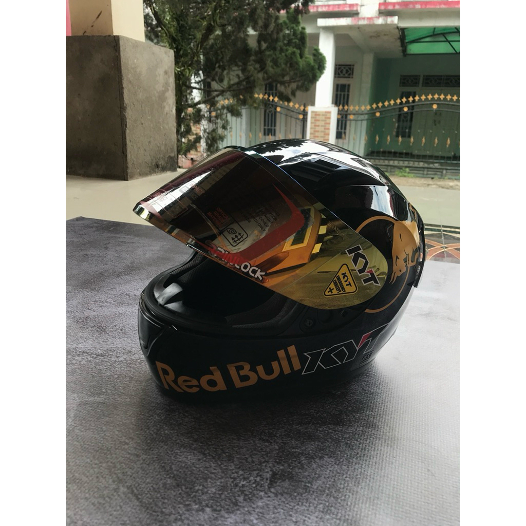 Helm Fullface KYT RED BULL