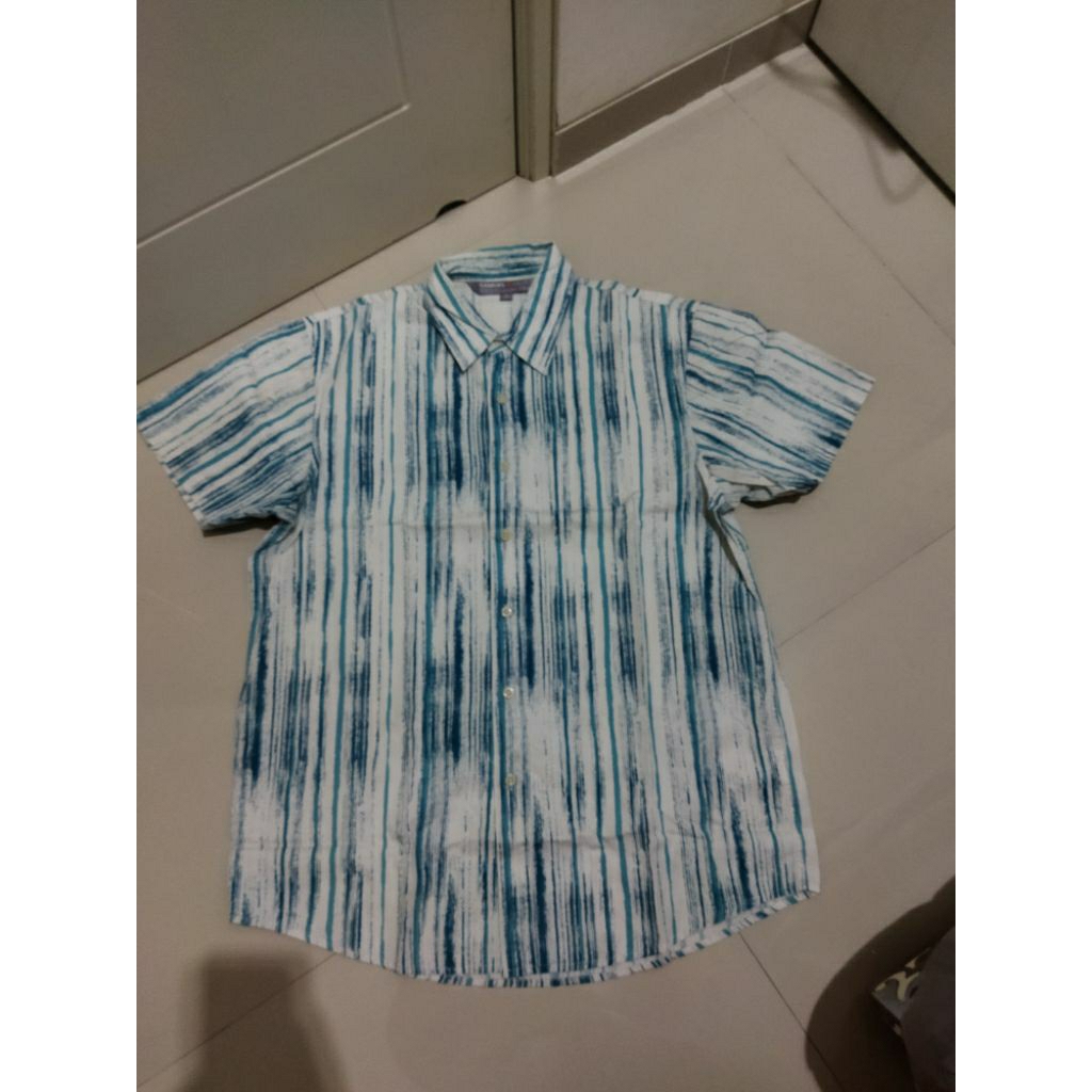 Kemeja Motif Putih Hijau Samuel & Kevin