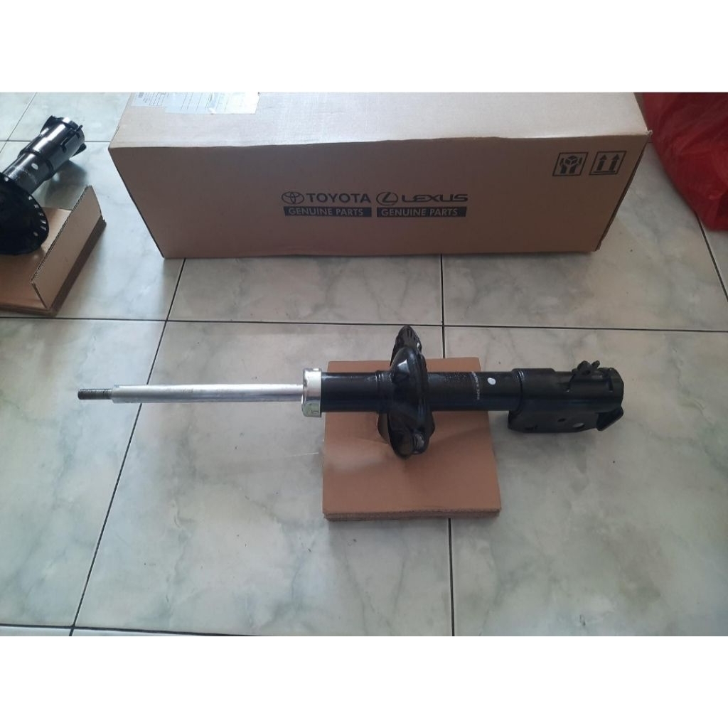 shockbreaker shock breaker depan toyota yaris lele 2014 2015 2016 ori