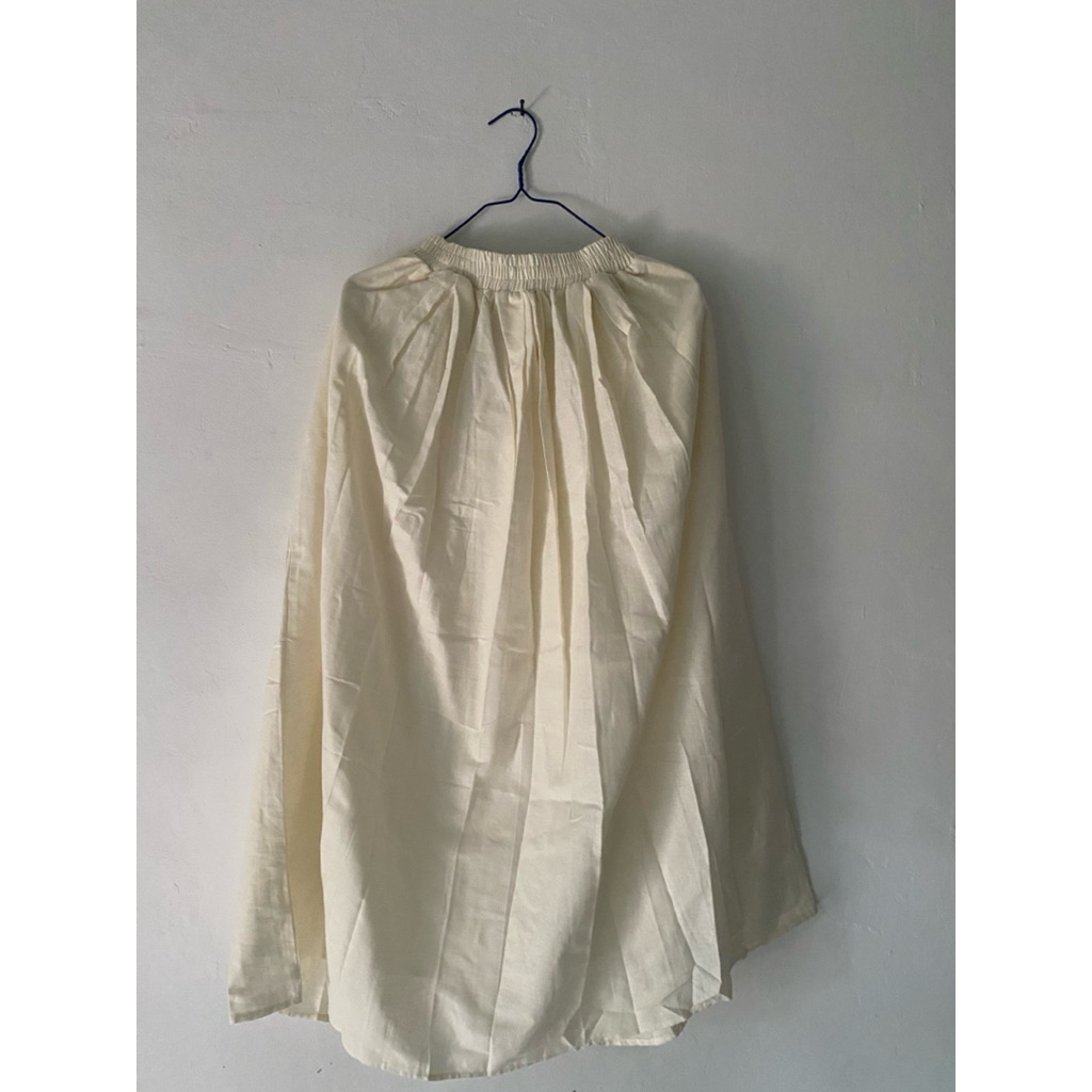 Rok Linen Putih Tulang by Caynilv