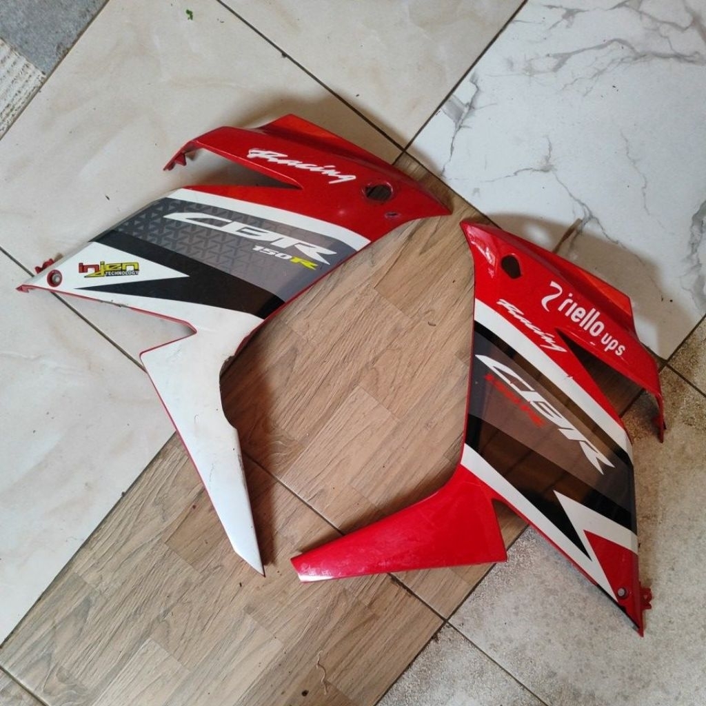 fairing sayap halus set kanan/kiri HONDA CBR 150R LED FACELIFT original K45