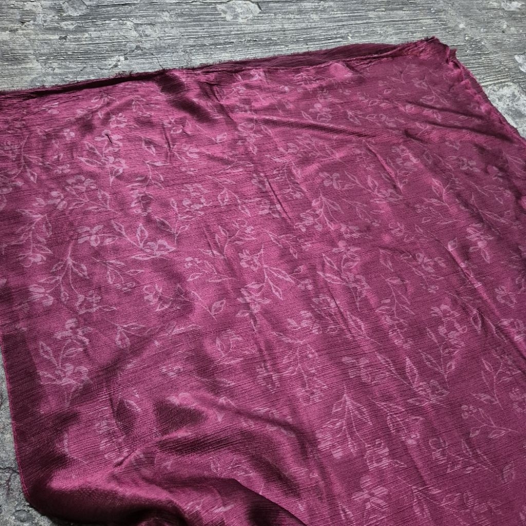 Kain Silk Embos Premium Motif - Kain Silk Embos Garment Motif - Harga Tertera 0,5 Meter