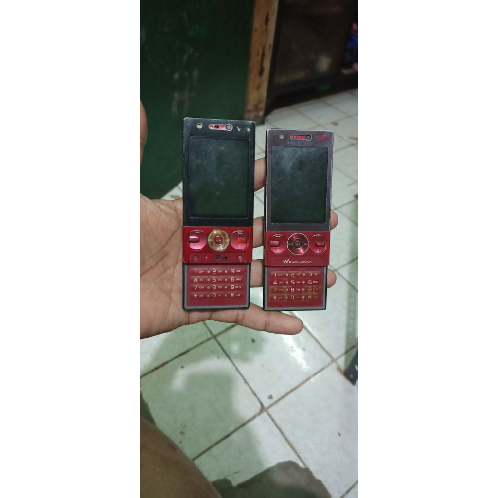 Bahan Sony ericsson W705
