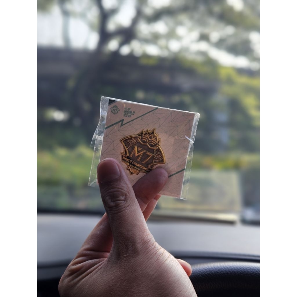Pin Enamel M7 World Championship Mobile Legends