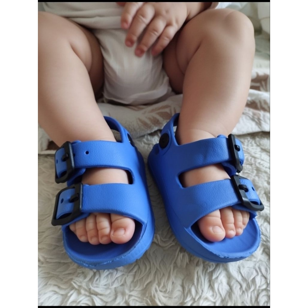 Sandal Bayi size 21 preloved