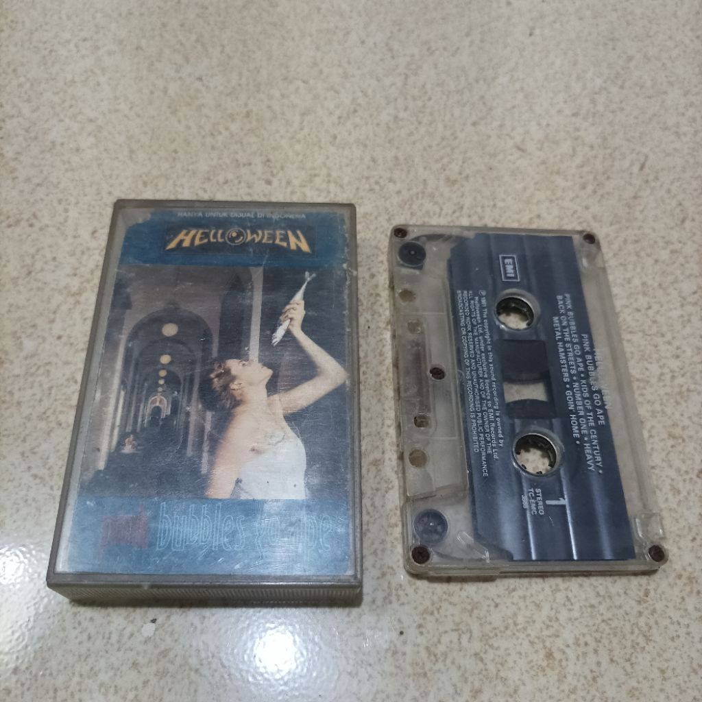 Original Kaset Pita Tape Band Helloween Album Pink Bubbles Go Ape