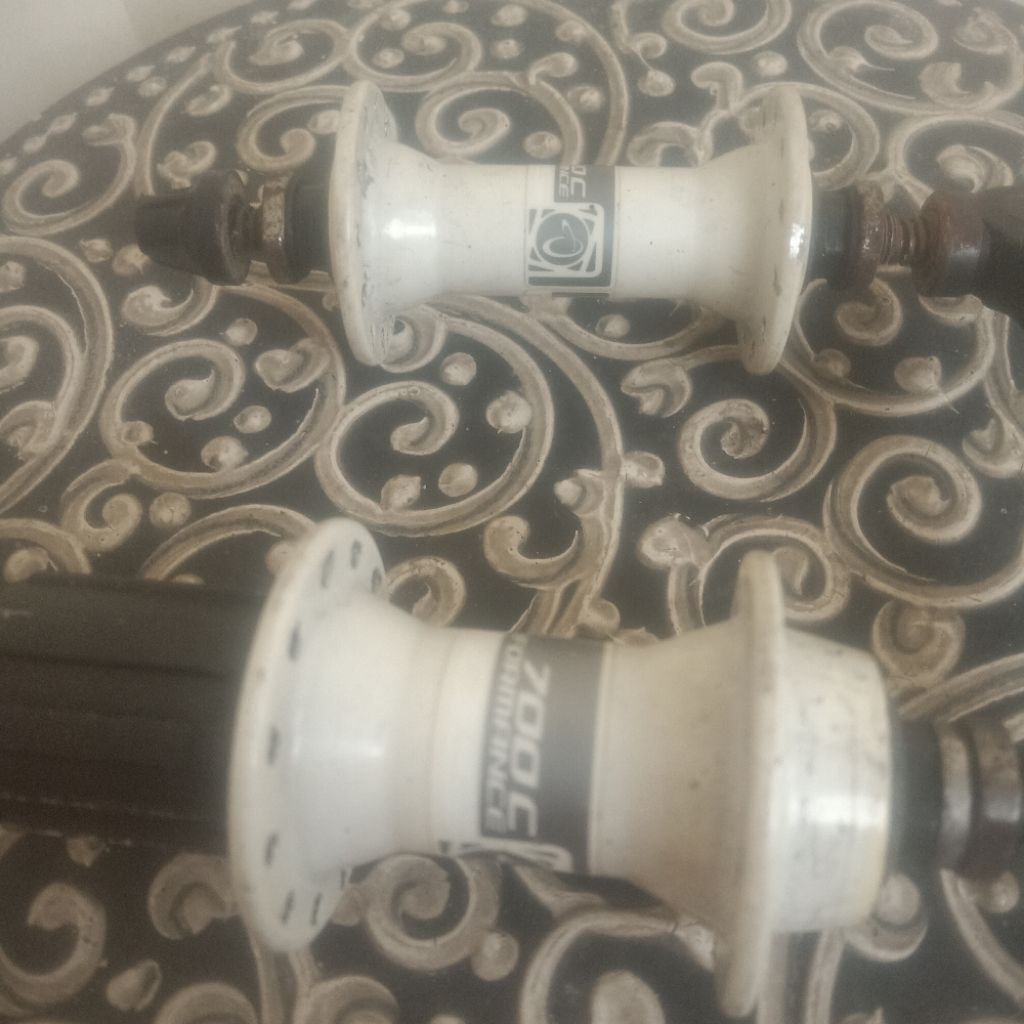 hub slup poligon hole 24