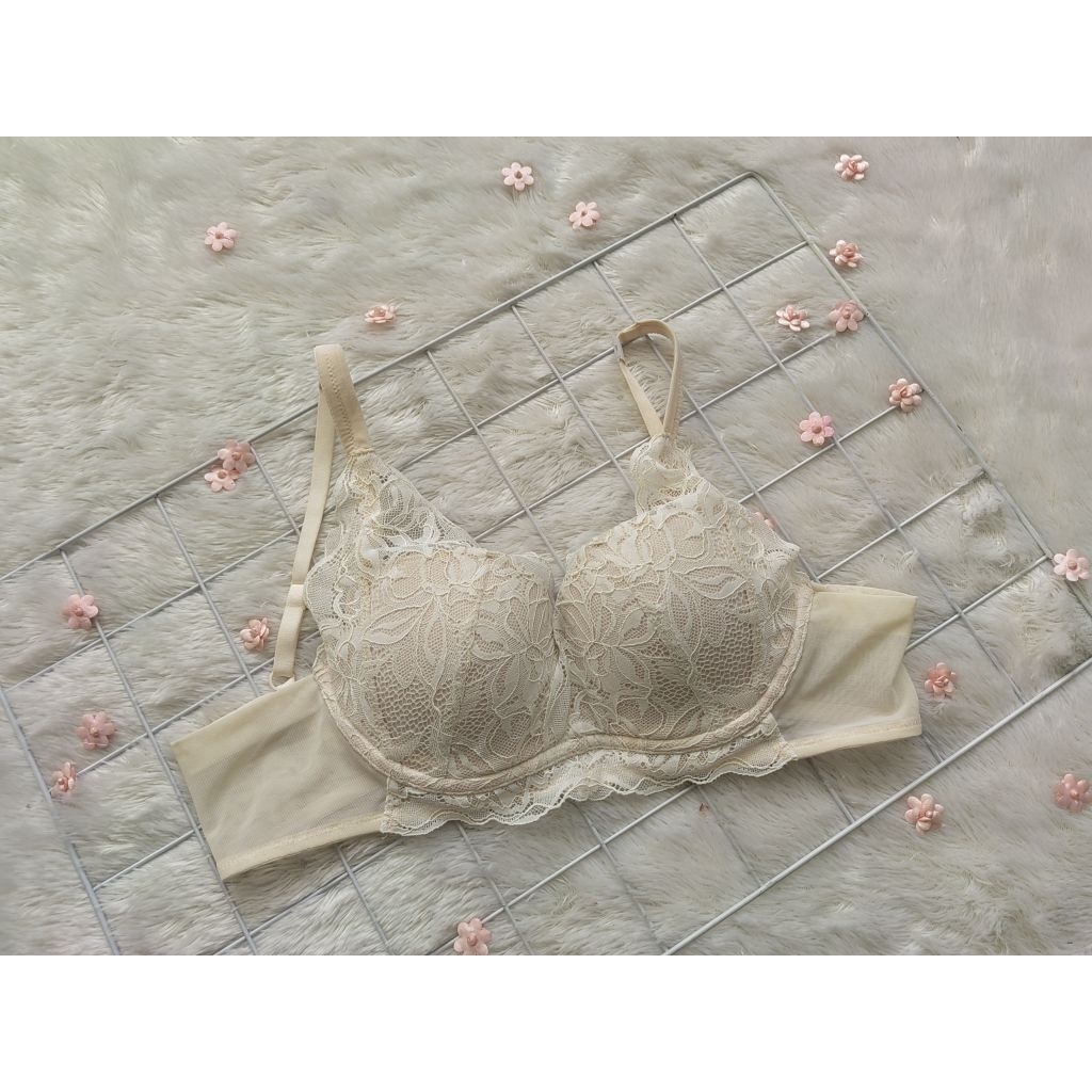 Bra Vivien Korea Tanpa kawat size 32B