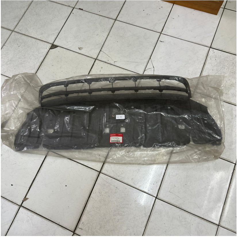 Honda Genuine 71115-TS4-T50 Grill Bumper Civic FB Grill Bumper Bawah Civic FB 2015-2016 ORIGINAL