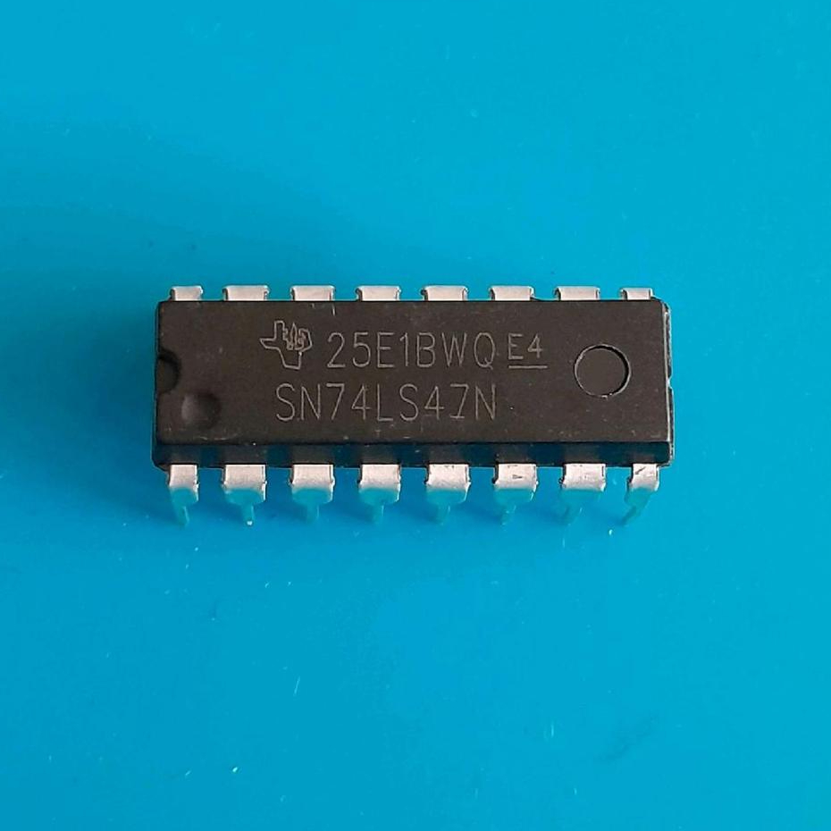 (IC TTL SN7447) 7447 74LS47 IC untuk seven segment Anoda