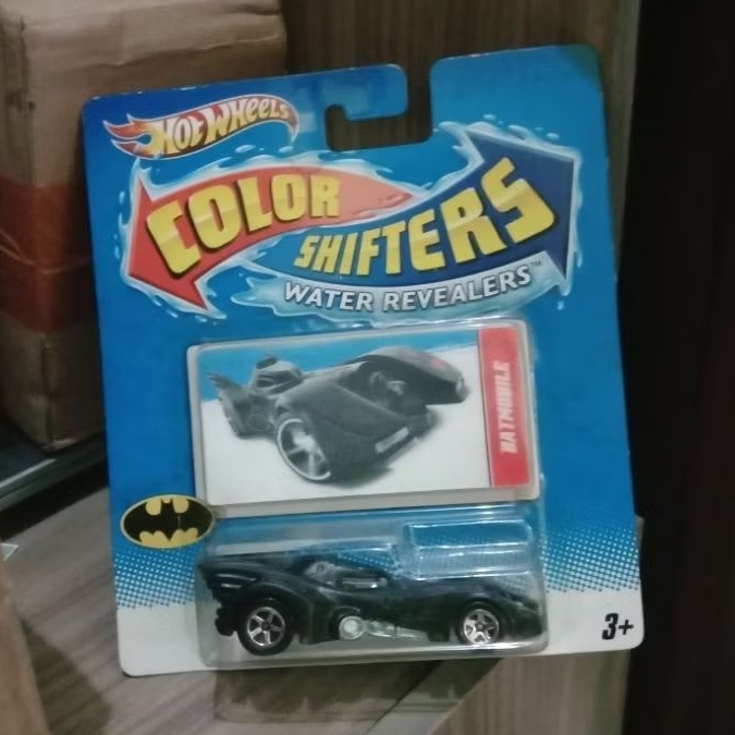 Hot Wheels Batmobile Color Shifters diecast Mattel