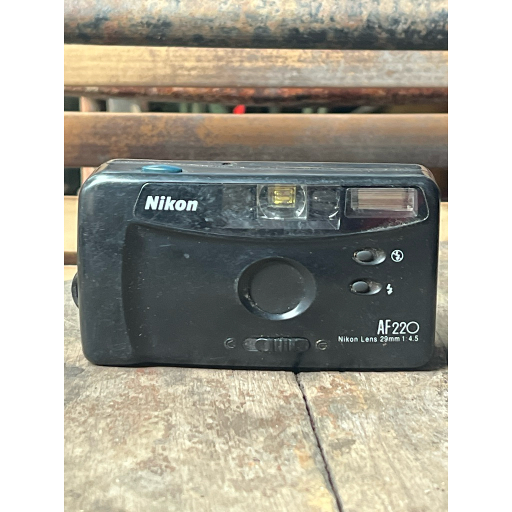 Pocket Camera  Analog / Kamera Poket Film for Display, Nikon AF-220