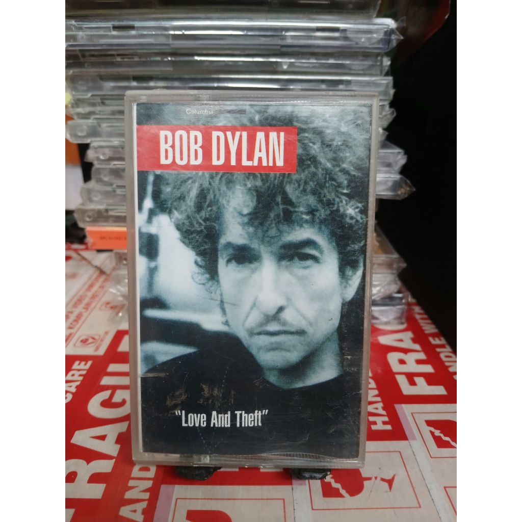 Kaset Pita BOB DYLAN - Love And ...