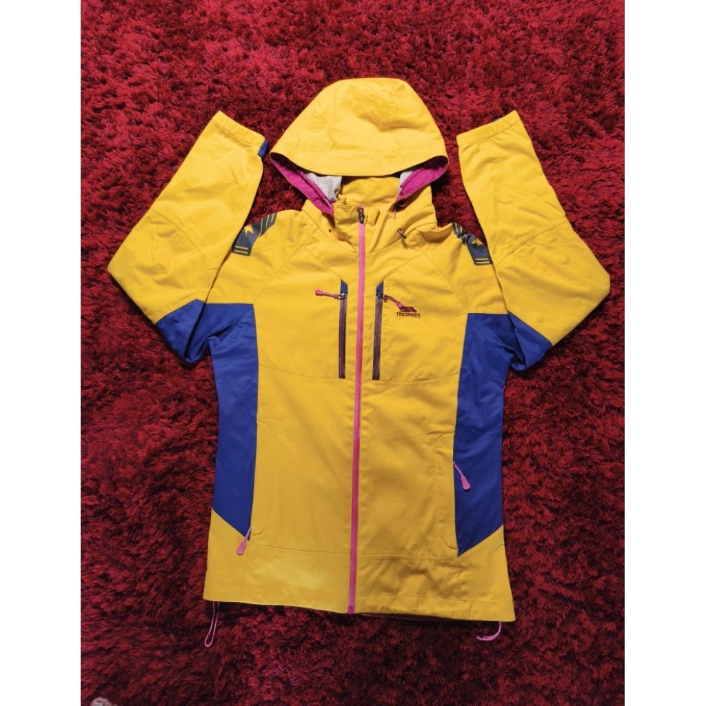Jaket Trespass Outdoor Hiking Gunung Outdoor Hangout Sport Motoran Branded