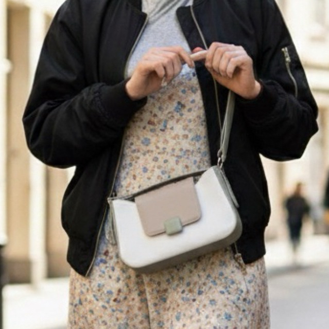 BELI 390 Donatello ORIGINAL Shoulder Bag Tas Wanita Perempuan Unik Pastel Krem Earth Tone Cream Tali