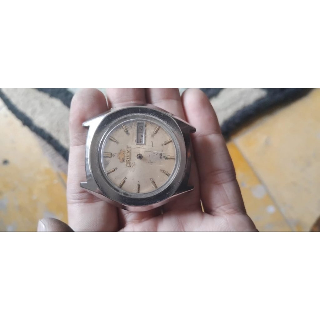 jam orient mati bahan