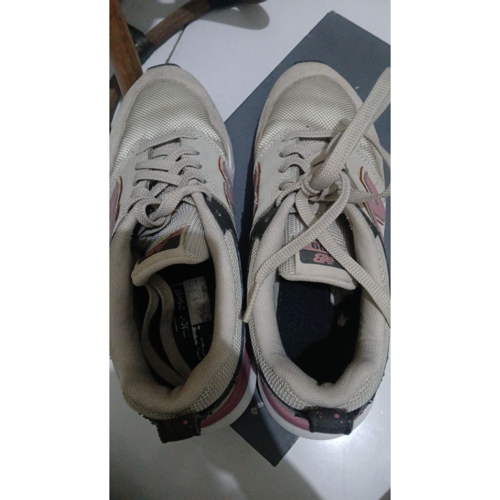 sepatu NB ori preloved
