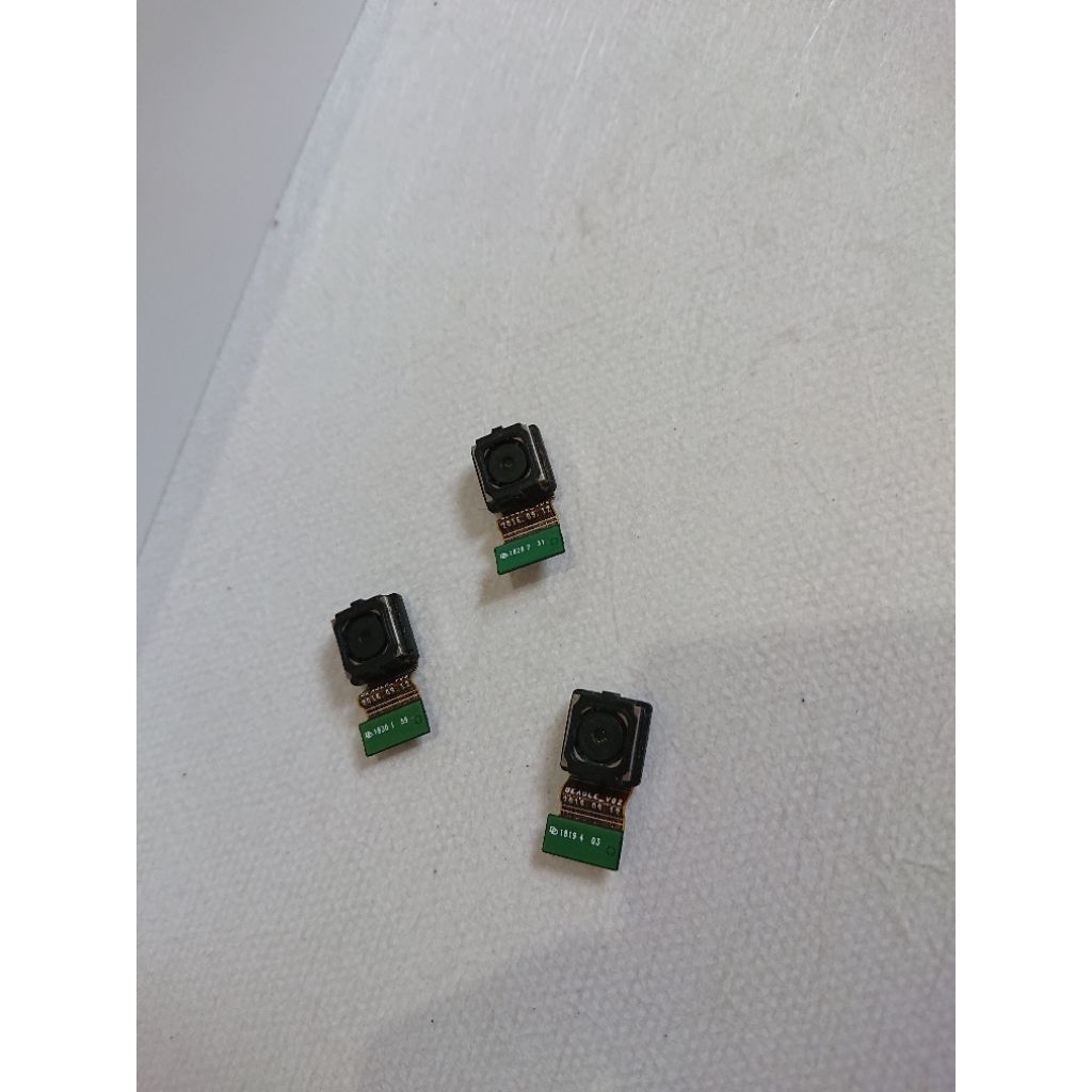 Kamera depan Xperia XZ2 premium original copotan