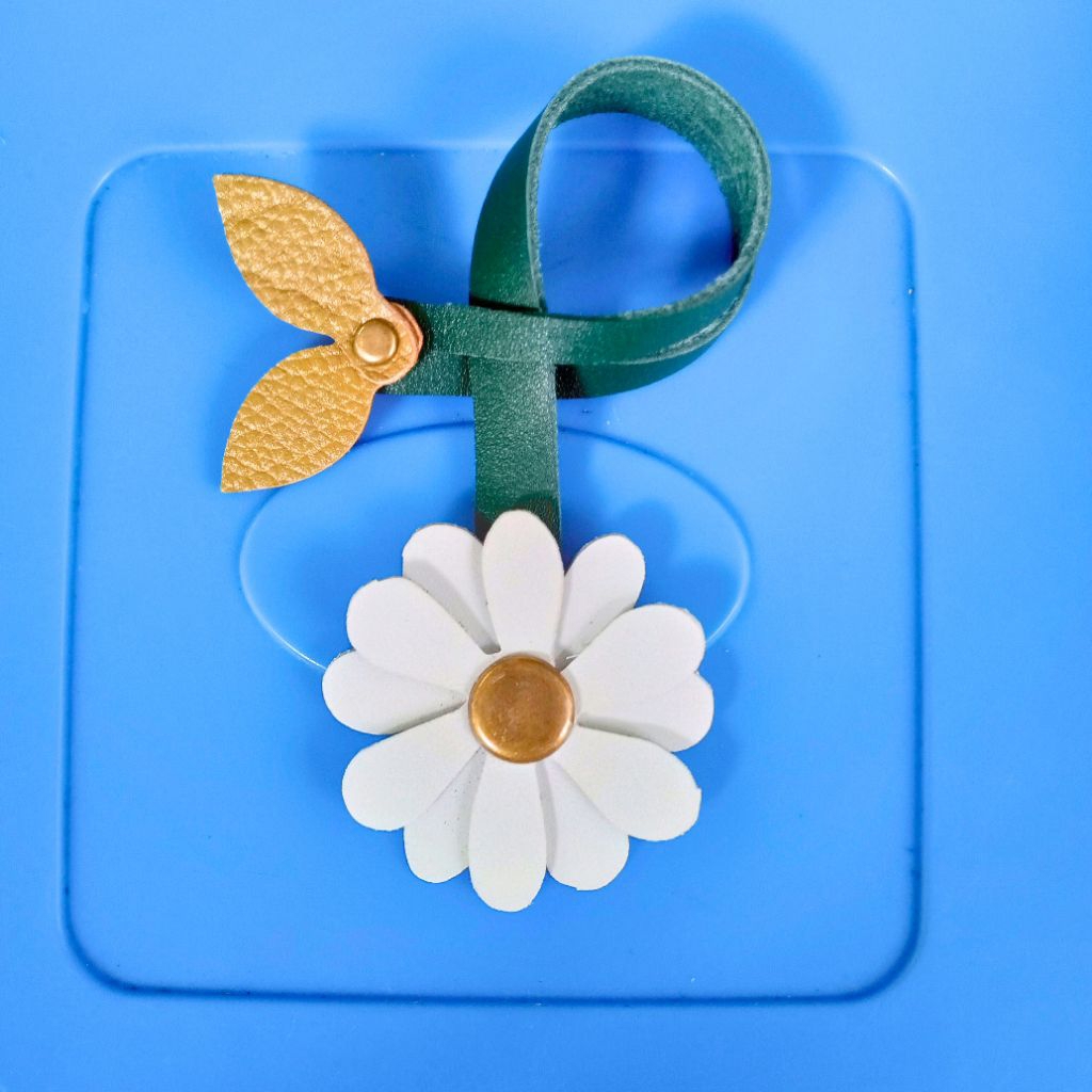 bagcharm daisy kulit asli