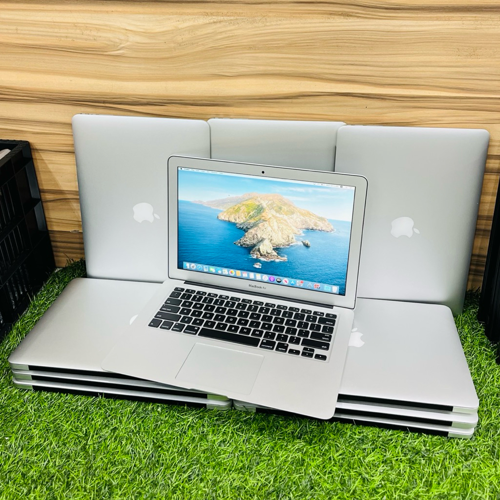 MACBOOK AIR 2017 CORE i5 Ram8/Ssd 128GB