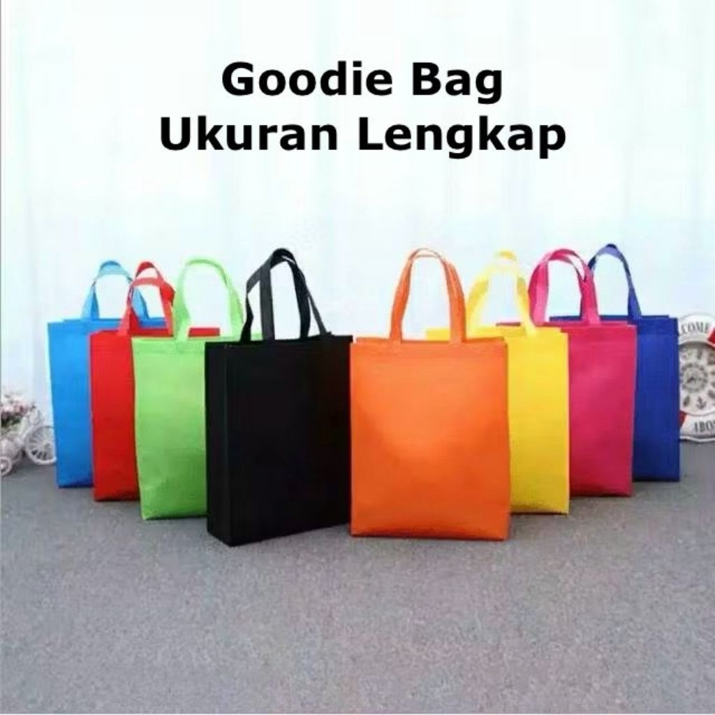 Tas Spunbond  Goodie Bag Kantong Sembako Hajatan 20x25 25x35 38x45 cm Goodie Bag Tas Seminar Sembako