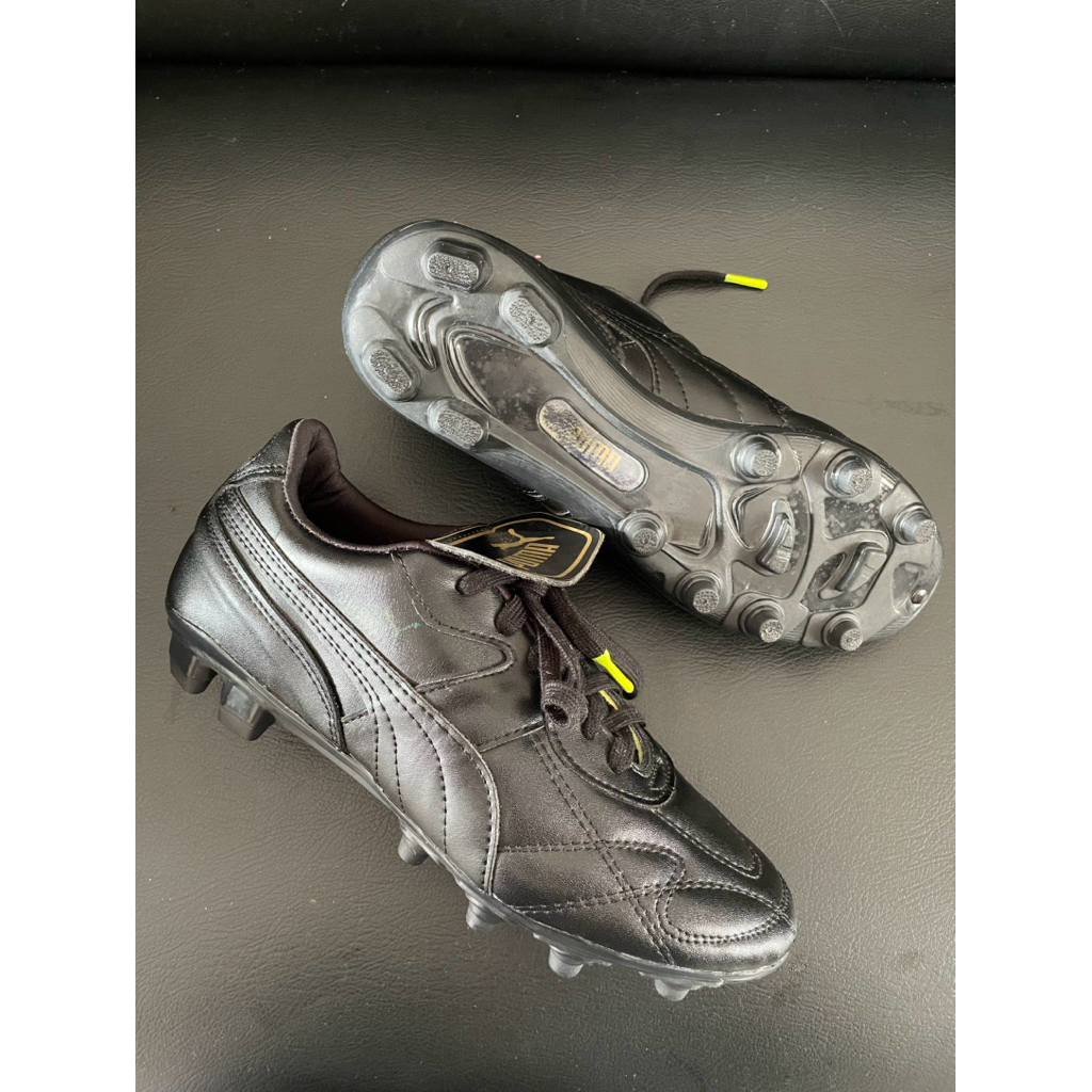 Sepatu bola puma premium size 41 26cm