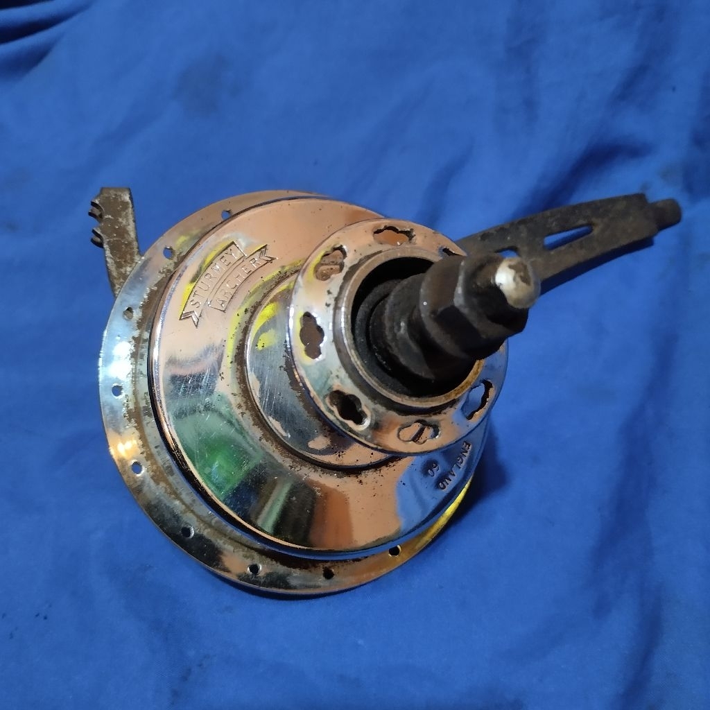 Tromol sepeda onthel depan Sturmey Archer England hole 32