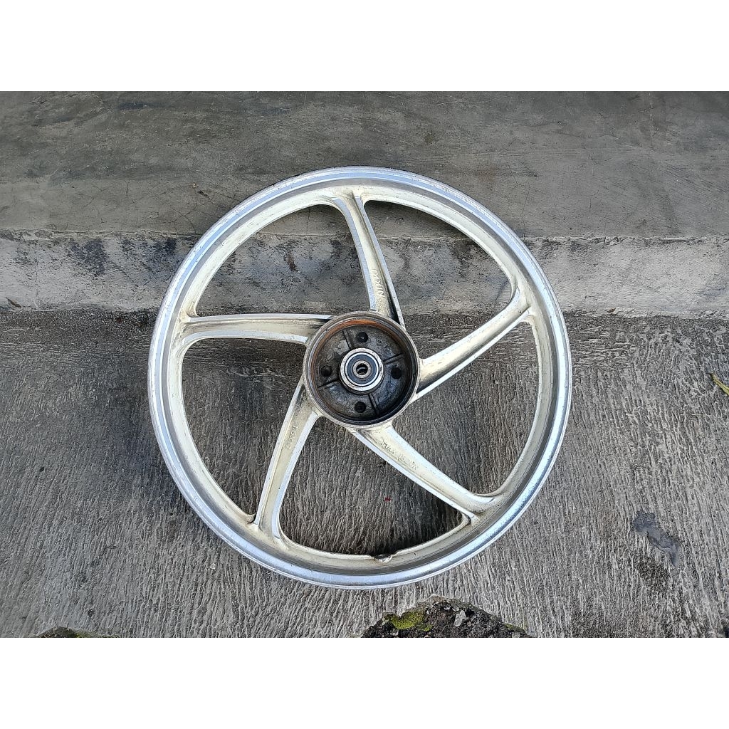 velg belakang grand/supra