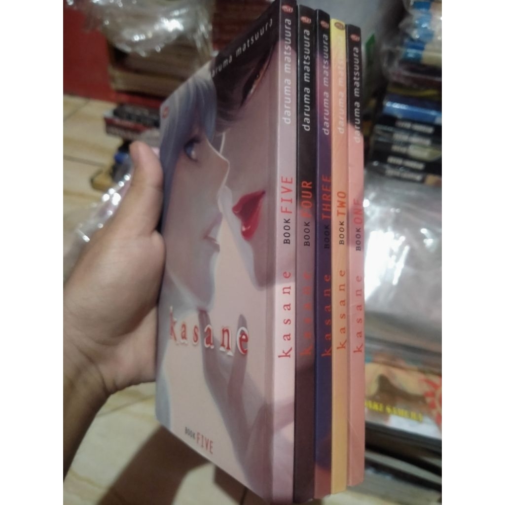 Paket 5 Komik Kasane 1-5