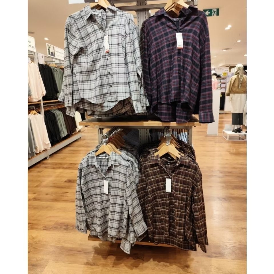Kemeja Flanel Kerah Skipper Wanita Uniqlo