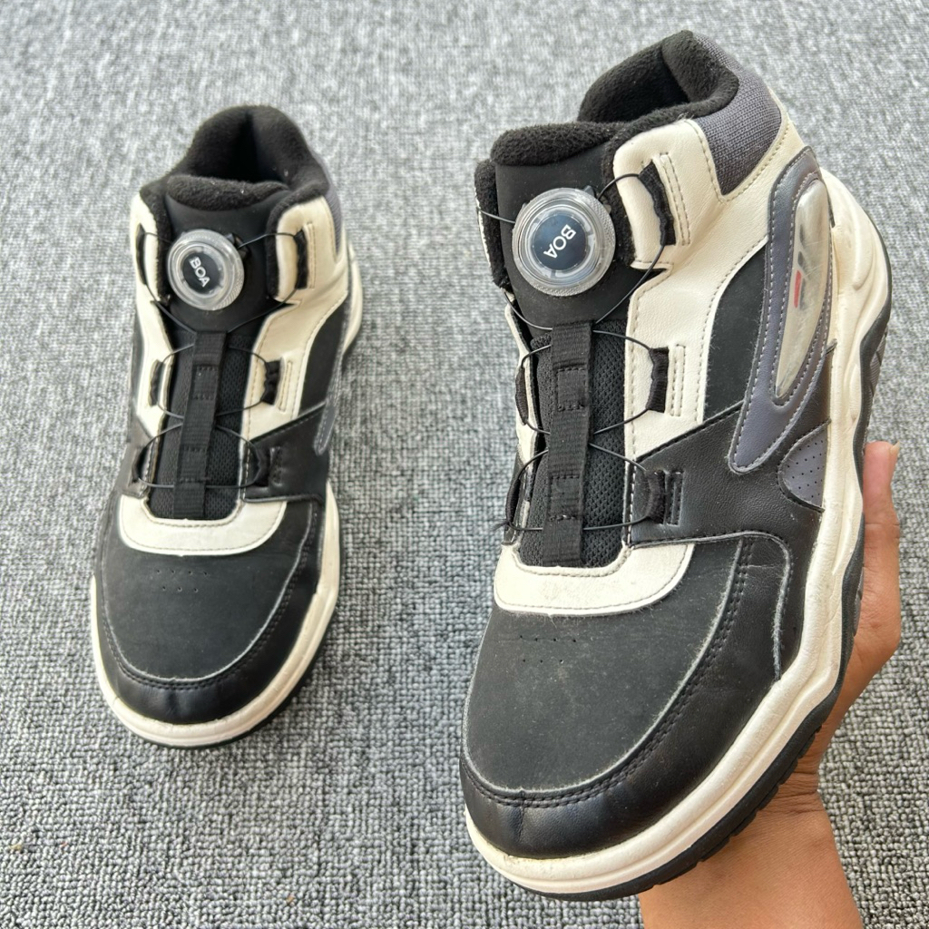 Sepatu FILA Classic BOA System Size 40 Panjang Insole 25 cm