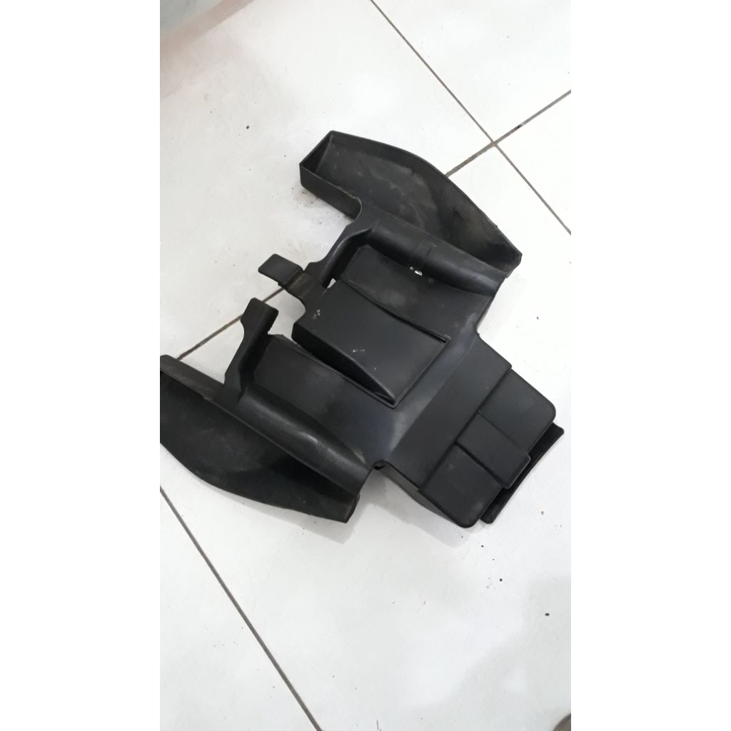 karet tutup aki r15vva r15v3 Karet bawah jok r15v3 r15vva Pelindung aki dan cipratan air