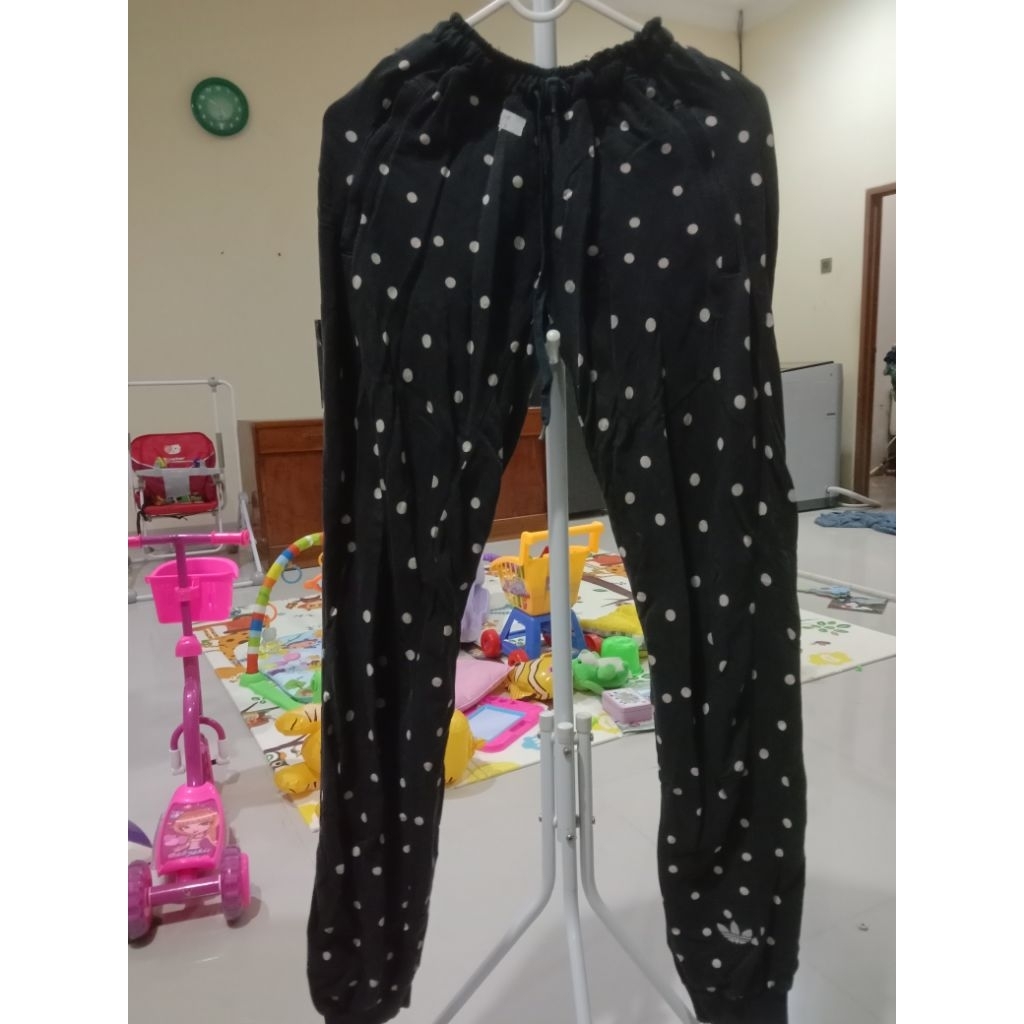 Preloved Celana Adidas Cewek 3