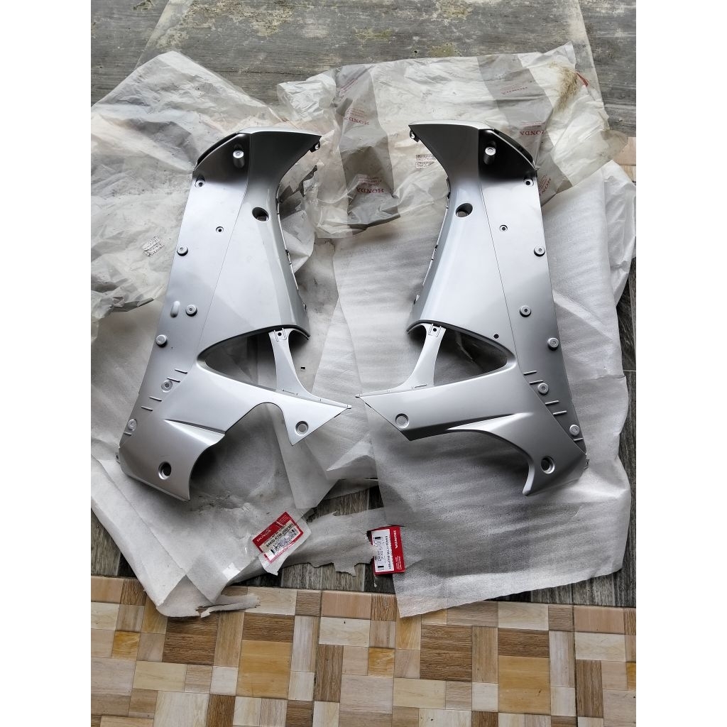 Sayap dalam silver KTM Supra x 125 lama original AHM