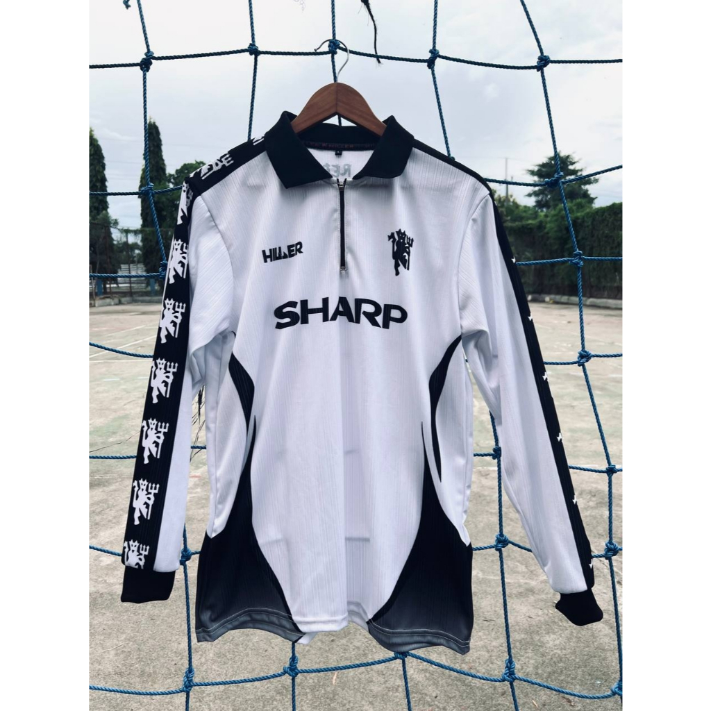 JERSEY RETRO MU PUTIH LONGSLEVE RESLETING