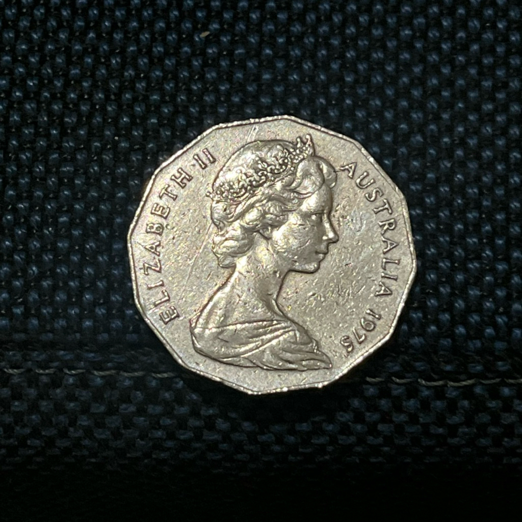 KOIN ELIZABETH II AUSTRALIA 1975 50 SEN
